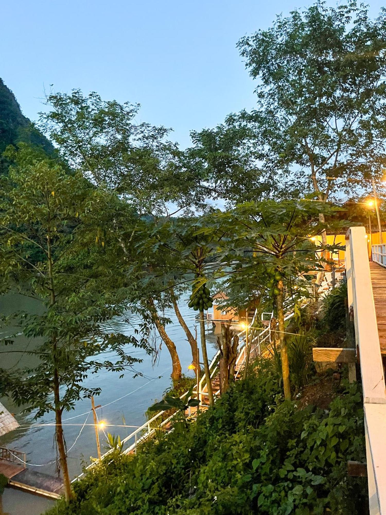 Nongkhiaw The Float House酒店 外观 照片