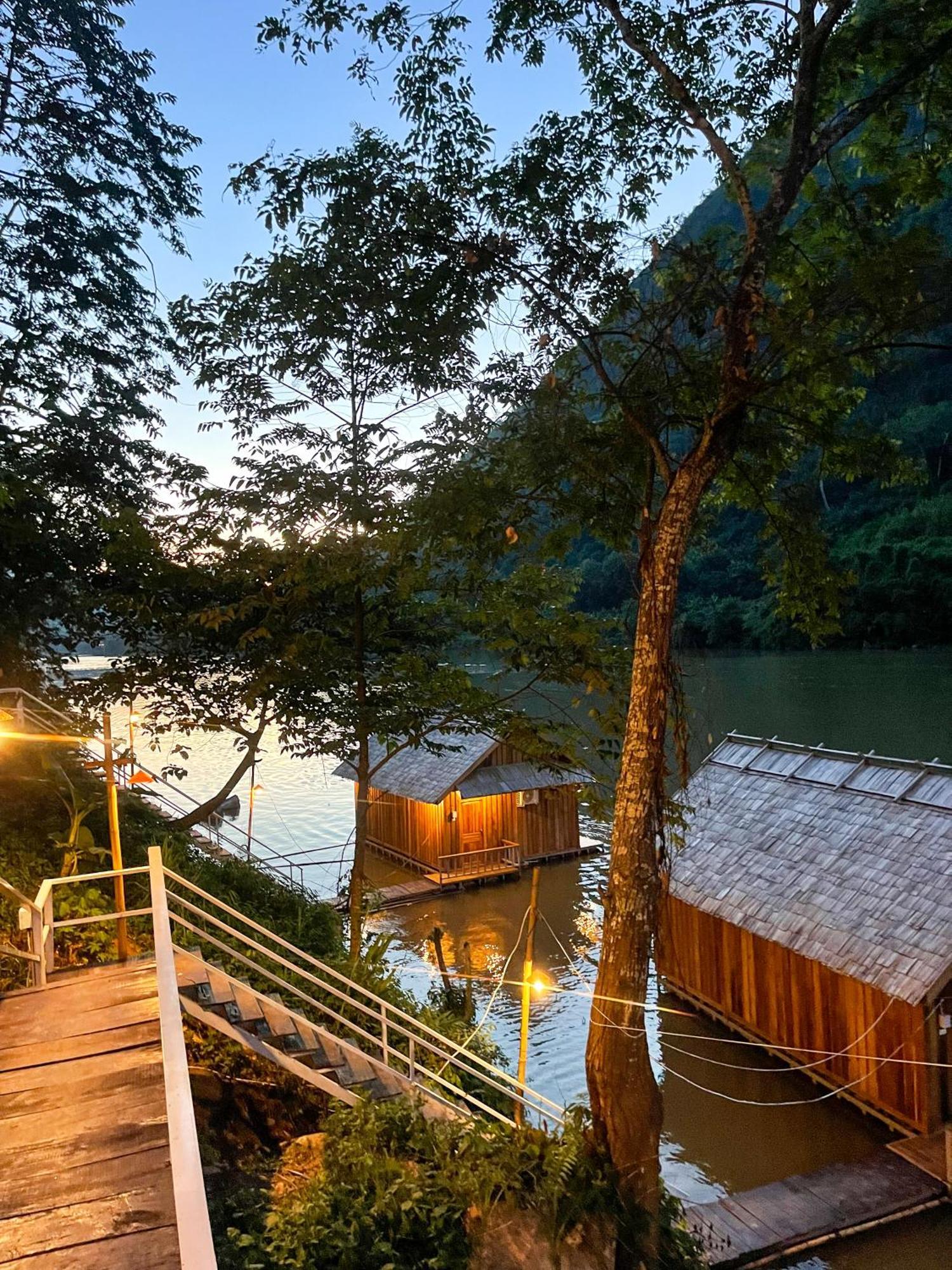 Nongkhiaw The Float House酒店 外观 照片